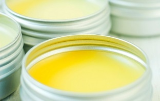 Homemade ointment for the treatment of cervical bone necrosis
