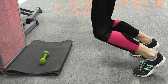 gymnastics for the ankle to prevent joint disease