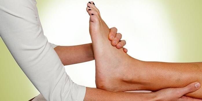 massage to treat ankle joint pain