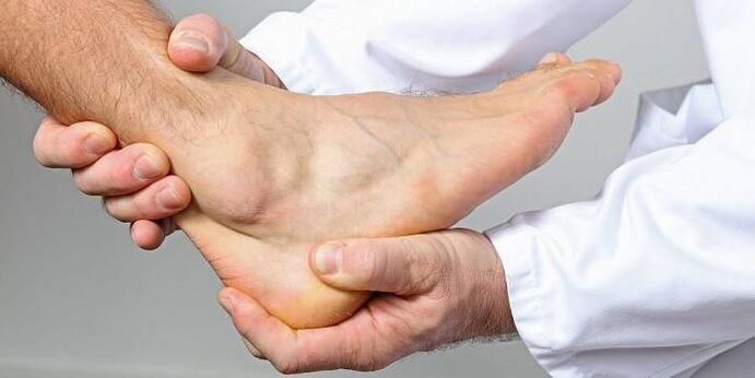 specialist examination for ankle joint disease